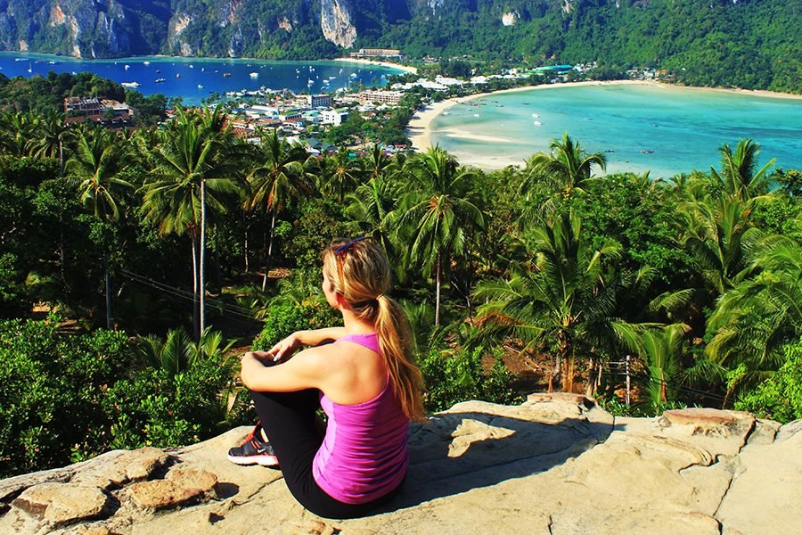 Phi Phi island + Bamboo Island by speed boat